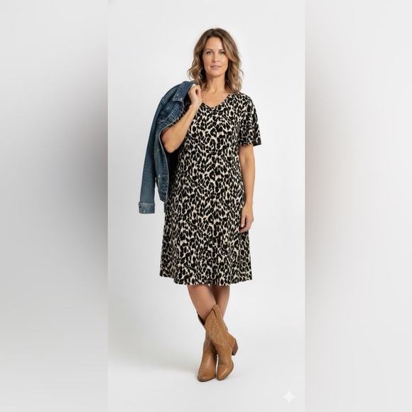Wonder Leopard Print Dress Size Medium - Picture 1 of 7